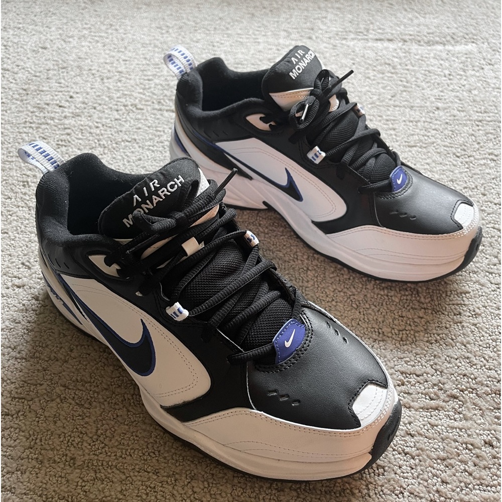 Nike Air Monarch